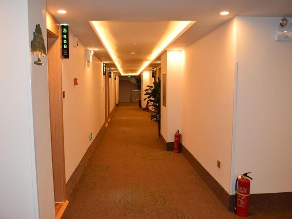 Greentree Inn Zhengzhou Xinzheng City Longhu Town Xiangyun Road Express Hotel Esterno foto