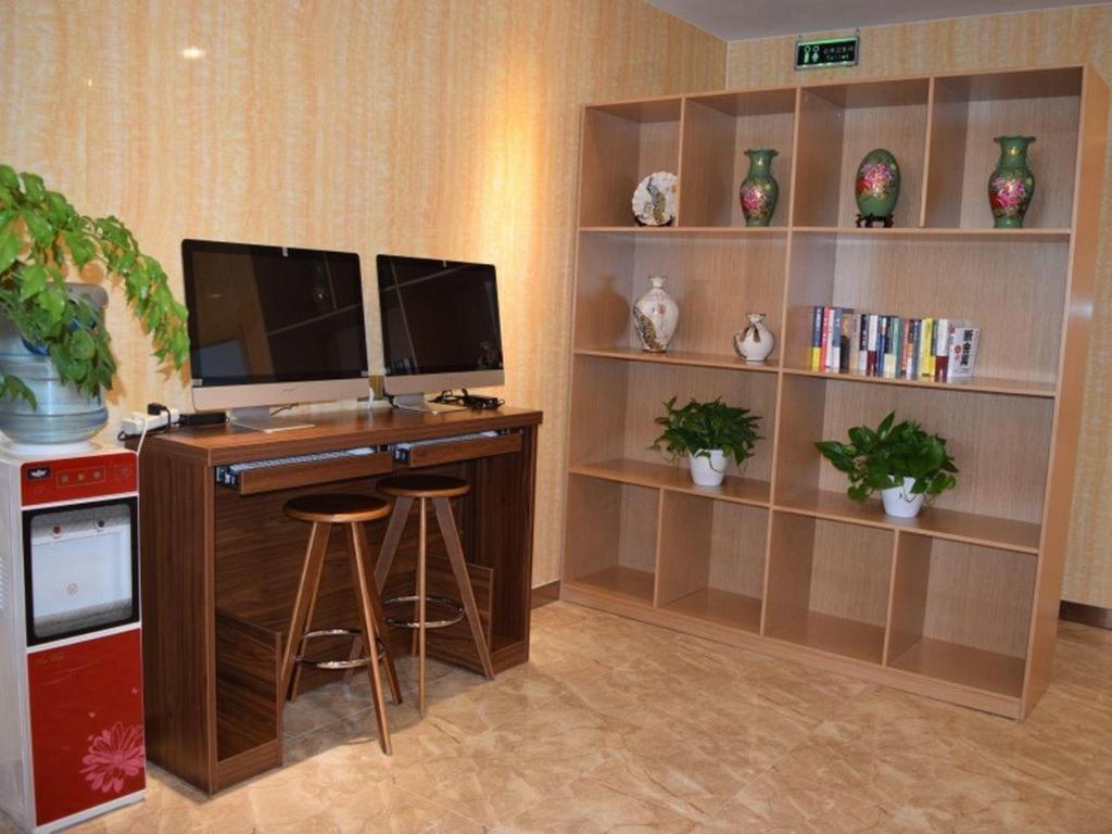 Greentree Inn Zhengzhou Xinzheng City Longhu Town Xiangyun Road Express Hotel Esterno foto