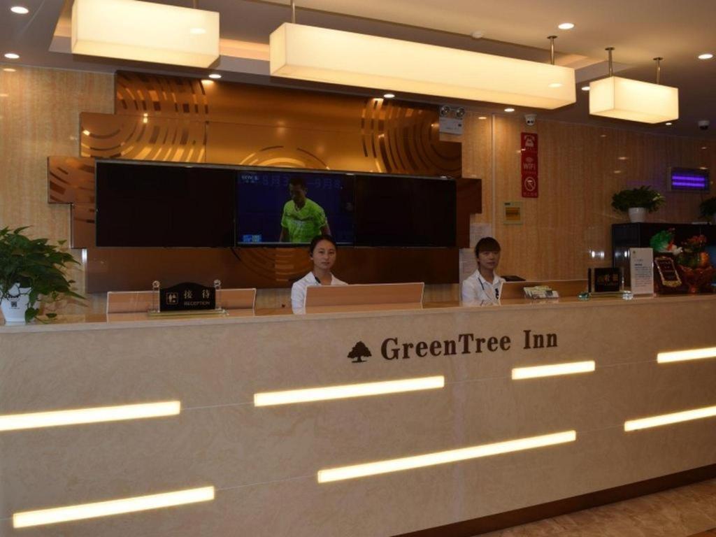Greentree Inn Zhengzhou Xinzheng City Longhu Town Xiangyun Road Express Hotel Esterno foto