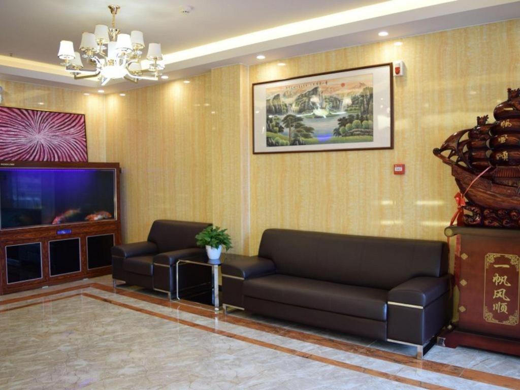 Greentree Inn Zhengzhou Xinzheng City Longhu Town Xiangyun Road Express Hotel Esterno foto