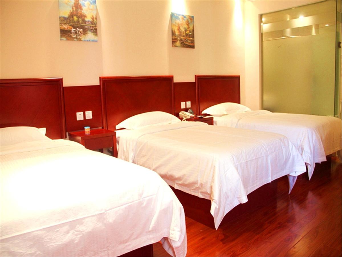 Greentree Inn Zhengzhou Xinzheng City Longhu Town Xiangyun Road Express Hotel Esterno foto