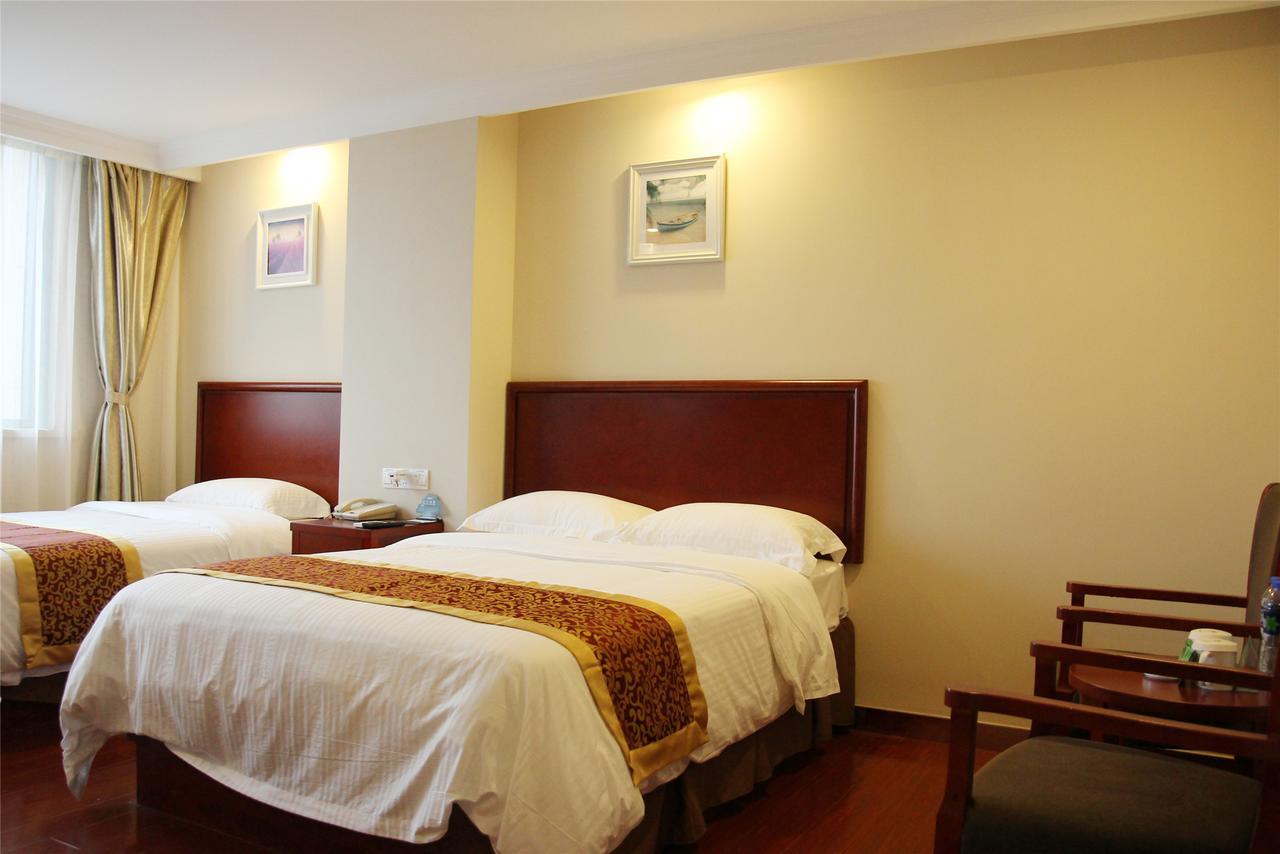 Greentree Inn Zhengzhou Xinzheng City Longhu Town Xiangyun Road Express Hotel Esterno foto