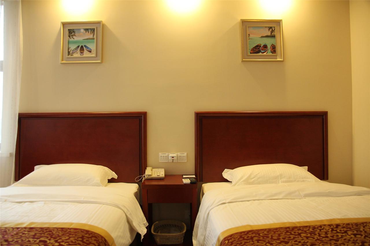 Greentree Inn Zhengzhou Xinzheng City Longhu Town Xiangyun Road Express Hotel Esterno foto