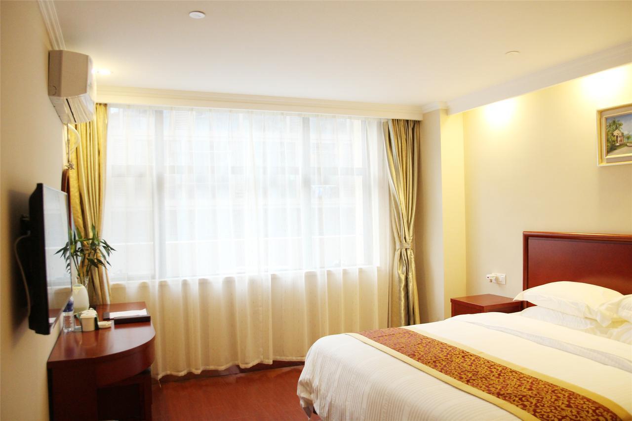 Greentree Inn Zhengzhou Xinzheng City Longhu Town Xiangyun Road Express Hotel Esterno foto